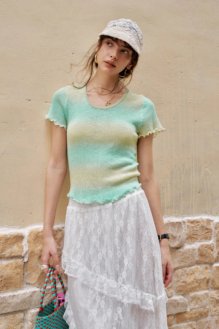 ELFSACK 2025 Summer Black Fungus Edge Round Neck Short Sleeve Casual Knitted Sweater For Women