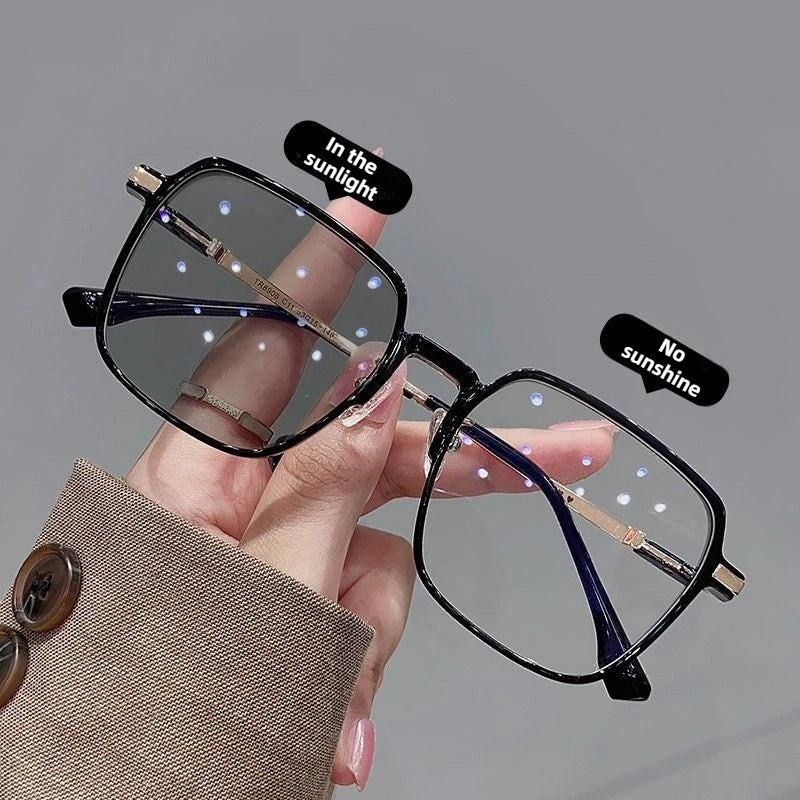 Photochromic Anti Blue Light Blocking Reading Glasses Stylish Large Frames for Man and Woman Presbyopia Eyewea Plano Eyeglasses