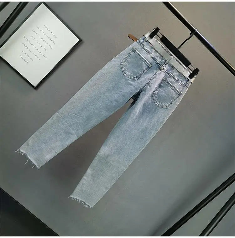 Heavy industry Diamond studded ripped Jeans Women's Street wear 2025 Summer New Loose Nine point Pants Casual Denim Trousers