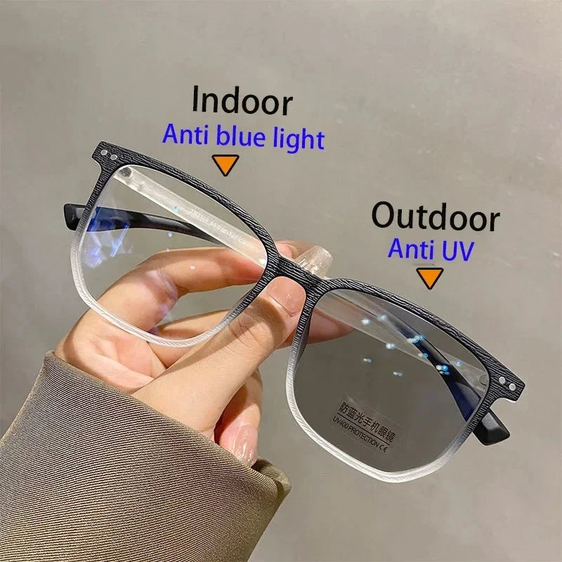 Fashion Design Photochromic Myopia Glasses for Man Woman Luxury Anti Blue Light Eyeglasses Unisex Eye Protection Goggle Eyewear