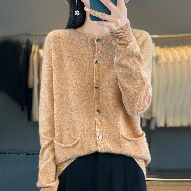 Women's Round Neck Knitted Solid Color Double Pocket Sweater For Autumn And Winter Warm And Loose Knit Cardigan Soft Wool Top ZD