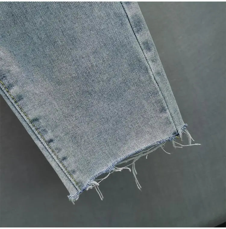 Heavy industry Diamond studded ripped Jeans Women's Street wear 2025 Summer New Loose Nine point Pants Casual Denim Trousers