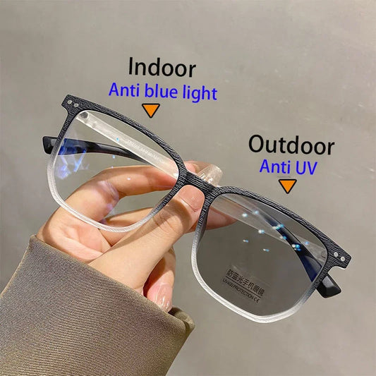 Fashion Design Photochromic Myopia Glasses for Man Woman Luxury Anti Blue Light Eyeglasses Unisex Eye Protection Goggle Eyewear