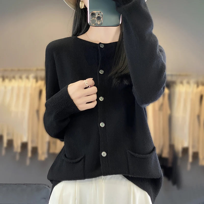 Women's Round Neck Knitted Solid Color Double Pocket Sweater For Autumn And Winter Warm And Loose Knit Cardigan Soft Wool Top ZD