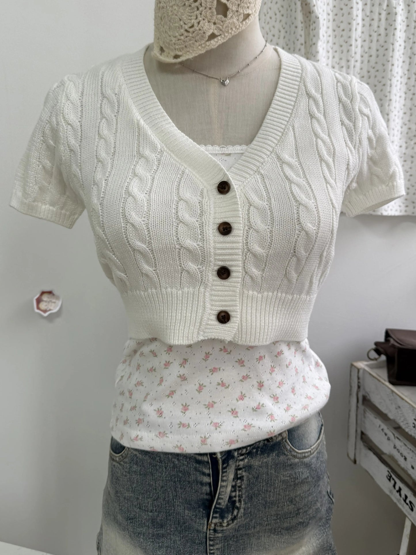 Twisted Flower Cropped Knitwear Women Cotton V-neck Single Breasted Long Sleeve Slim Crop Tops Vintage Chic Sweater Cardigan Y2K