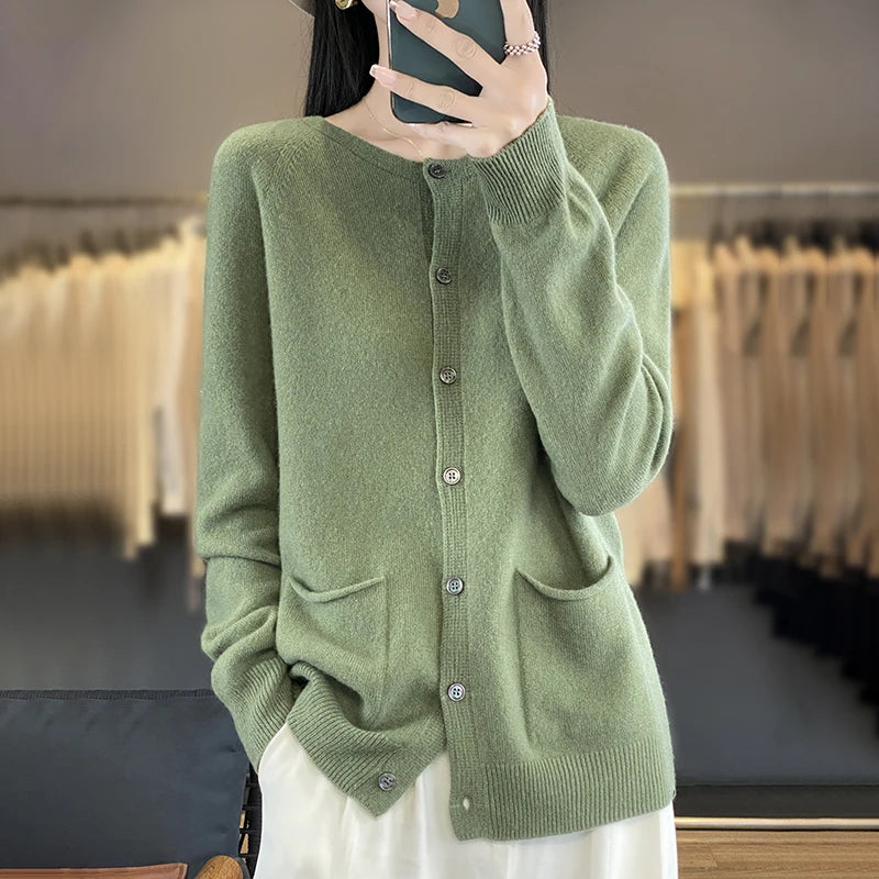 Women's Round Neck Knitted Solid Color Double Pocket Sweater For Autumn And Winter Warm And Loose Knit Cardigan Soft Wool Top ZD