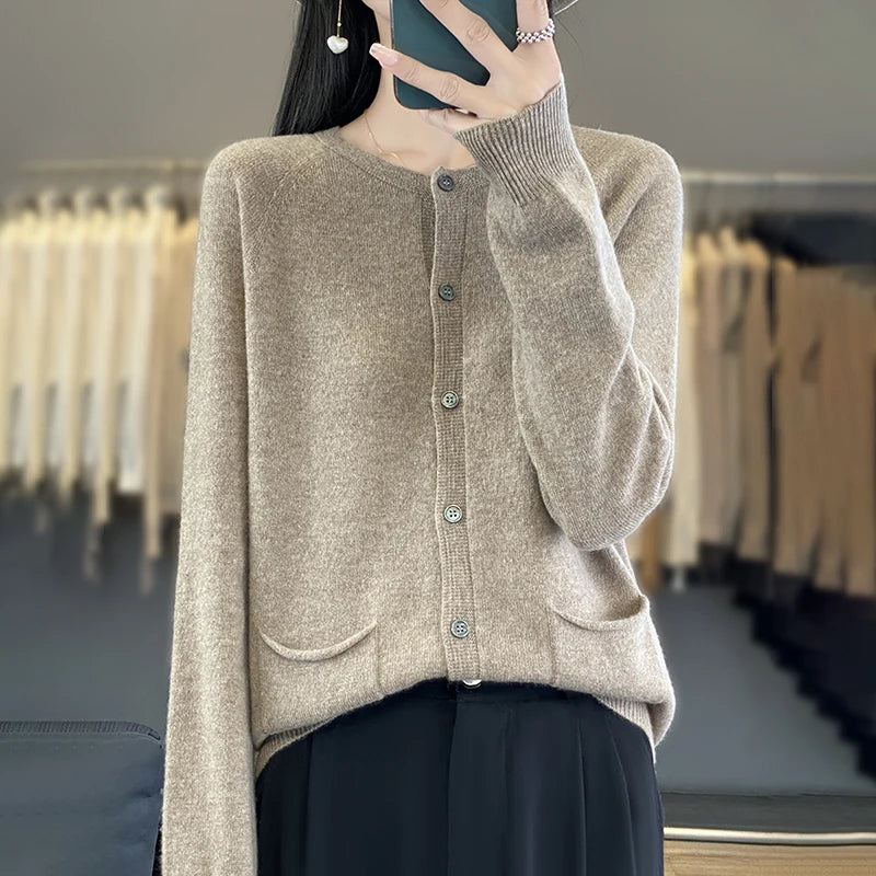 Women's Round Neck Knitted Solid Color Double Pocket Sweater For Autumn And Winter Warm And Loose Knit Cardigan Soft Wool Top ZD