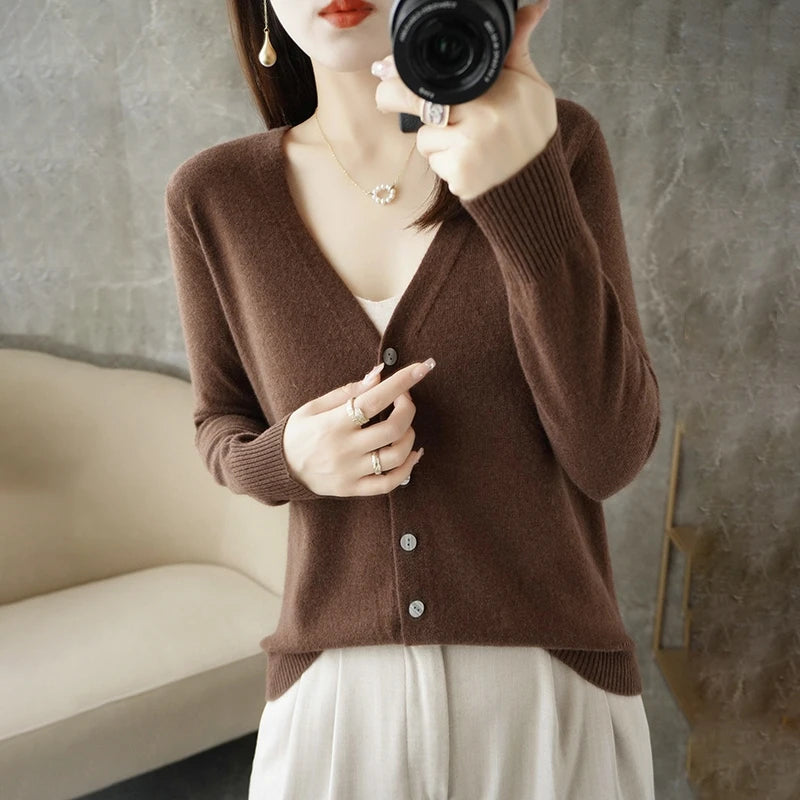 2024 New V-Neck Temperament Small Fragrant Wind Women Loose Sweater Sweater All Sweater Coat Special Offer Cardigan ZHI D035