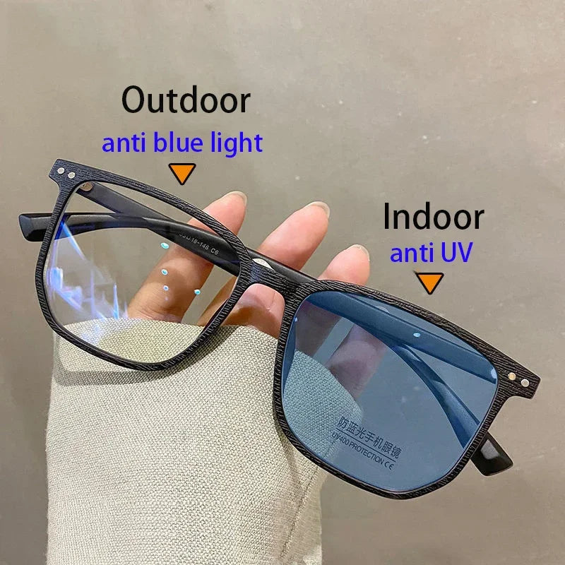 Fashion Design Photochromic Myopia Glasses for Man Woman Luxury Anti Blue Light Eyeglasses Unisex Eye Protection Goggle Eyewear