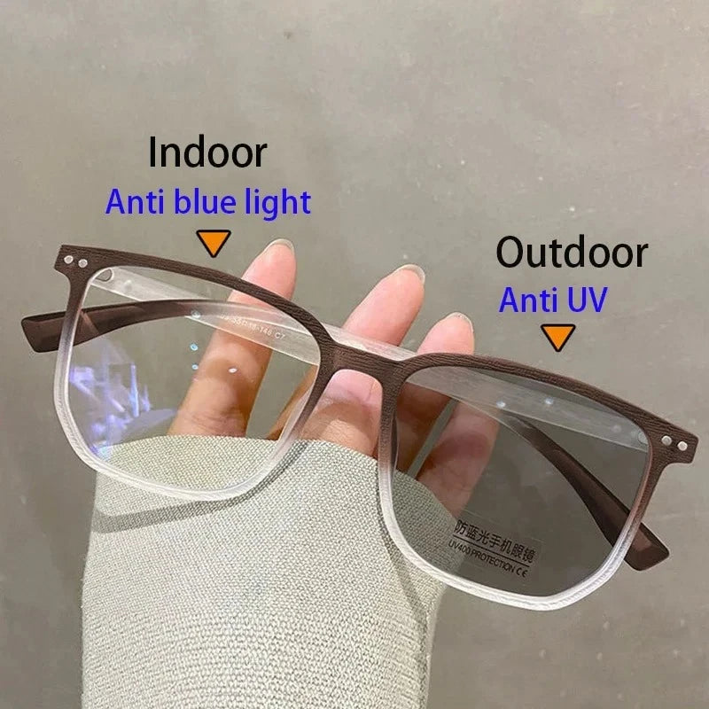 Fashion Design Photochromic Myopia Glasses for Man Woman Luxury Anti Blue Light Eyeglasses Unisex Eye Protection Goggle Eyewear